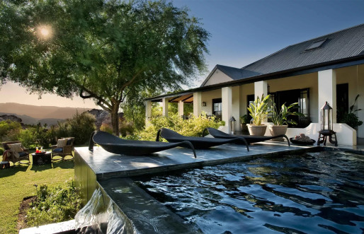 Bushmans Kloof pool view