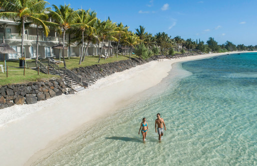 Solana Beach couple aerial