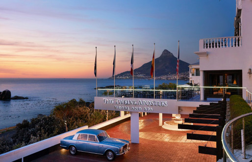 Twelve Apostles Hotel and beach view
